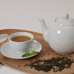 La théière 1,5L Moderna est sobre et élégante, elle trouvera très vite sa place dans votre cuisine ou dans votre salon./Existe e