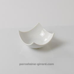 Coupelle Design, idéale pour présenter vos sauces dans vos assiettes. /Esprit japonisant et forme contemporaine pour un repas ch