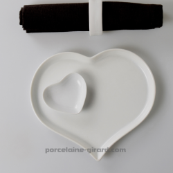 Mise en bouche plate, forme coeur. 7.5X6.5cm/