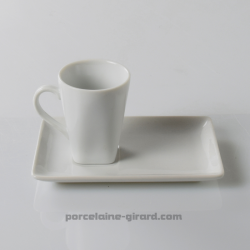 Tasse pour Café, originale grace a sa base carrée et son bord rond. /Contenance 10cl./Se complète avec sa sous tasse, ref 7981