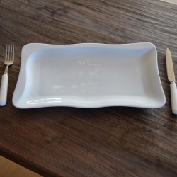 Ravier Design, idéal pour y présenter des mises en bouches, ou du saucisson, mais aussi pour y deposer vos stylos sur votre bure
