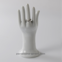 BAGUIER FORME DE MAIN HT 21.4CM /